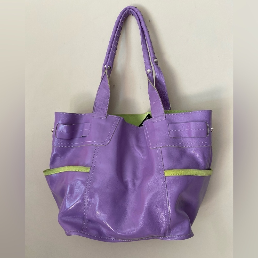 B Makowsky Purple Patten Leather Burbank Tote Bag with Green Accents NWT - Picture 2 of 10